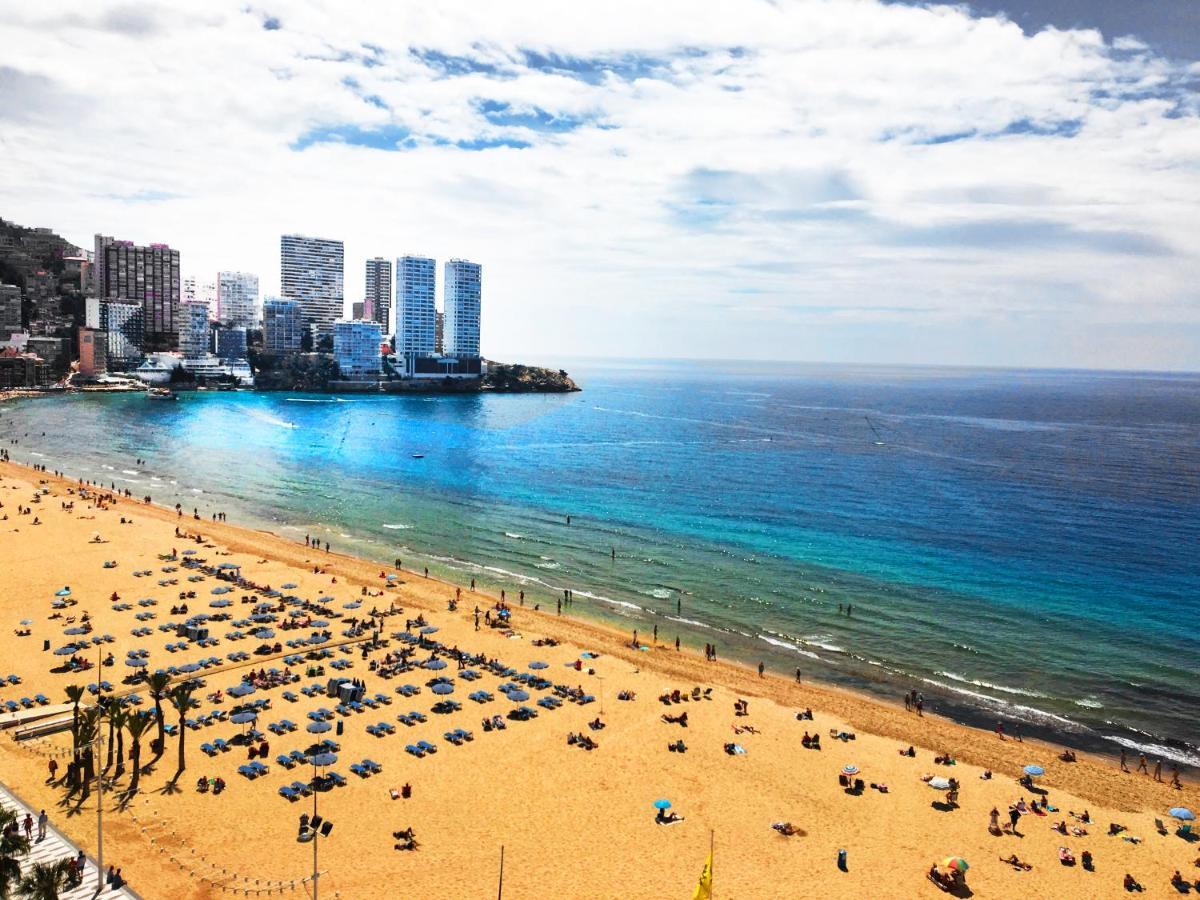 Apartamento Ibanez Benidorm Bagian luar foto