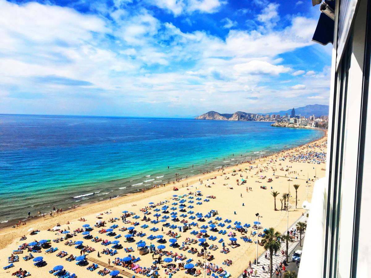 Apartamento Ibanez Benidorm Bagian luar foto