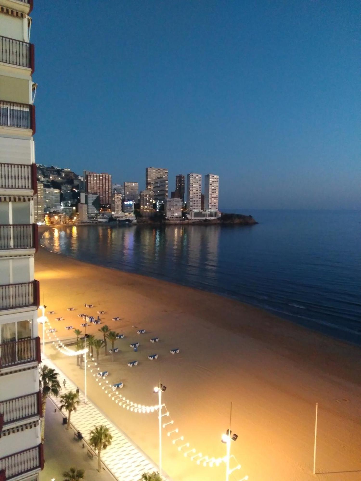 Apartamento Ibanez Benidorm Bagian luar foto