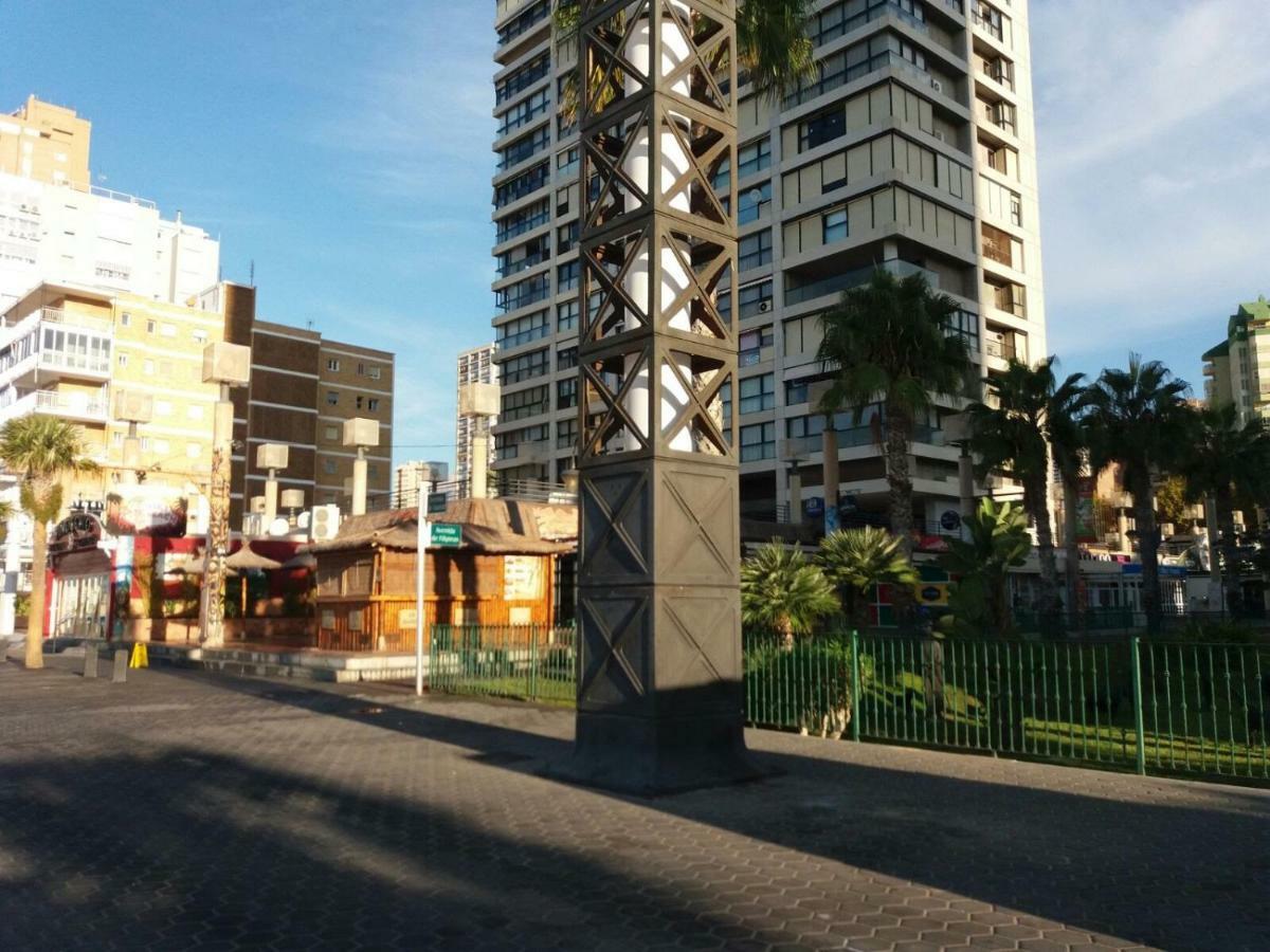 Apartamento Ibanez Benidorm Bagian luar foto
