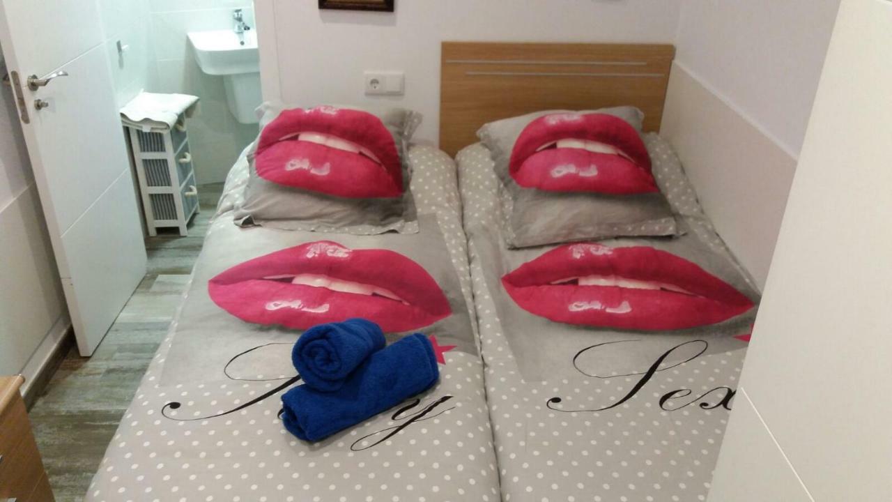 Apartamento Ibanez Benidorm Bagian luar foto