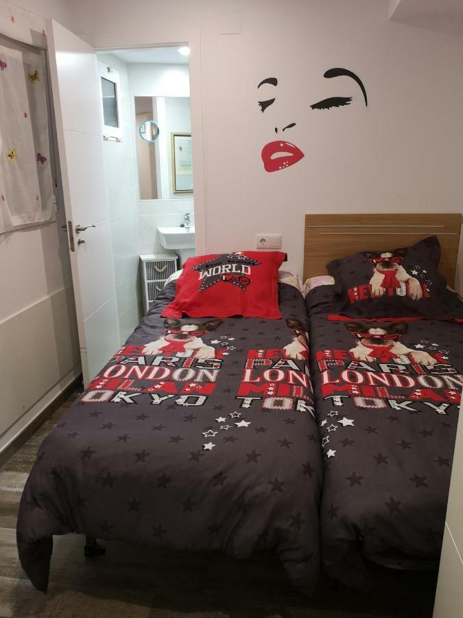 Apartamento Ibanez Benidorm Bagian luar foto
